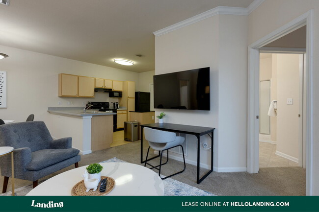 Building Photo - 2500 Aventura Dr