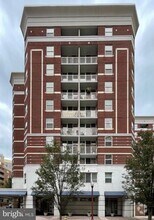 Building Photo - 880 N Pollard St