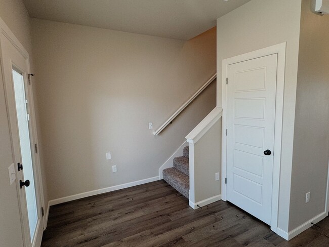 Building Photo - New Townhome Community at the Villas of Pe...