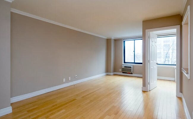 Building Photo - 786 Columbus Ave