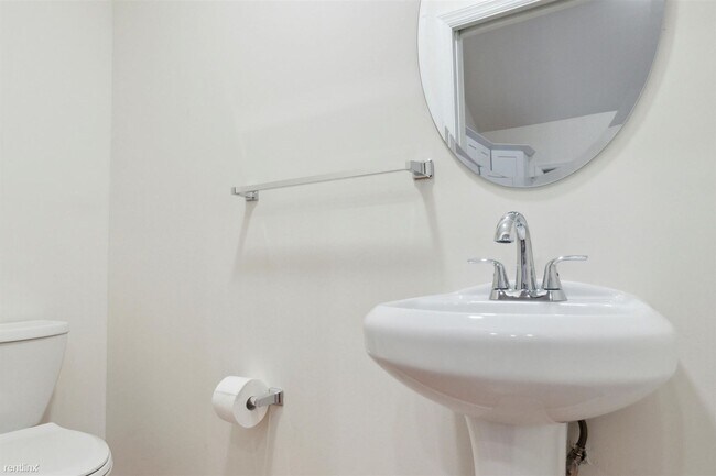 Foto del edificio - 2 br, 2 bath House - 3 Princeton Ave Unit 2