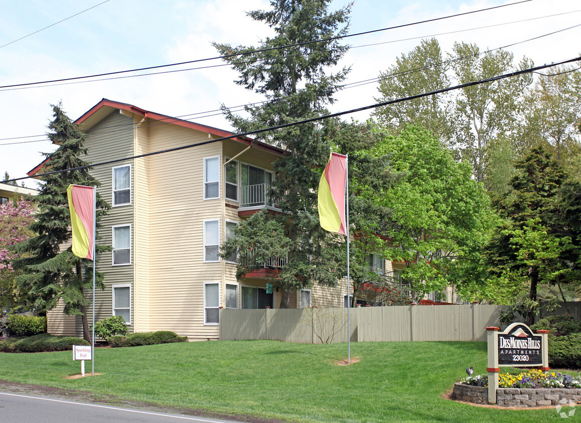 Primary Photo - Des Moines Hills Apartments