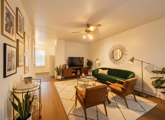 Foto del edificio - 3902 Peterson Ave