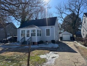 Building Photo - 515 Chapel St