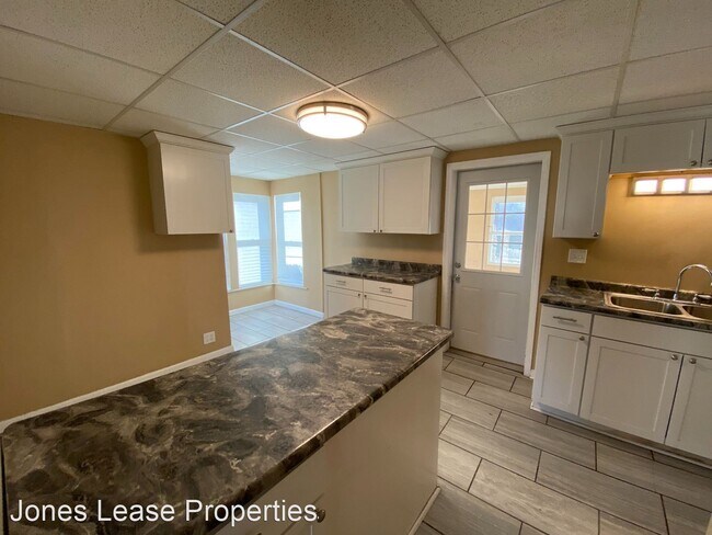 Building Photo - 4 br, 2 bath House - 2425 18th St A