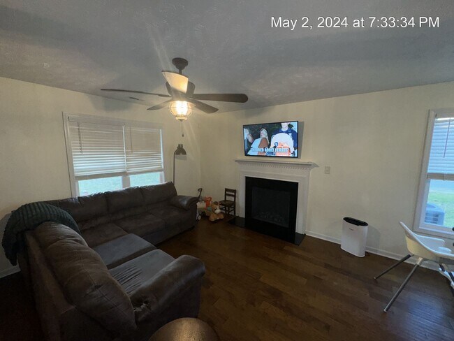 Building Photo - 2221 Sir Michael Drive