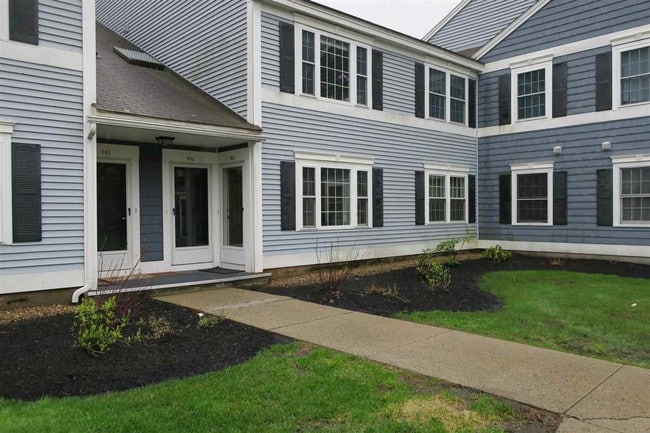 Building Photo - 604 Springbrook Cir