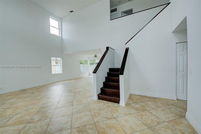 Building Photo - 1127 SW 104th Way