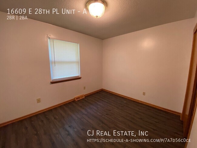 Foto del edificio - 16609 E 28th Pl