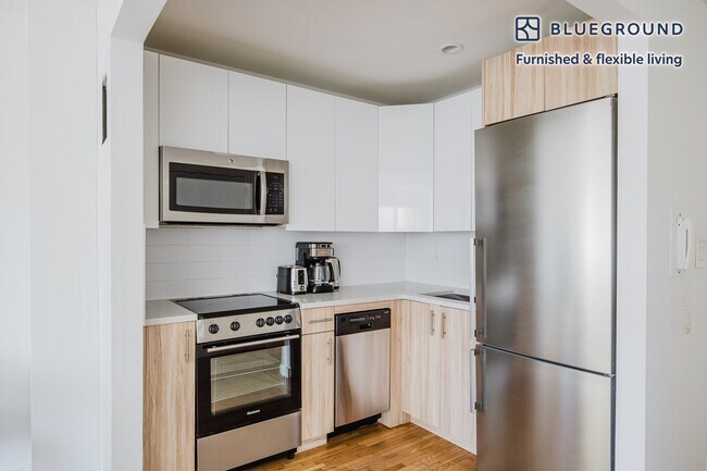 Foto del edificio - 309 W 30th St