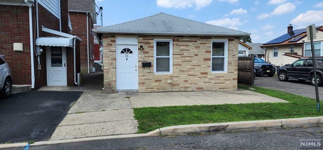 Foto principal - 66 Brookside Ave
