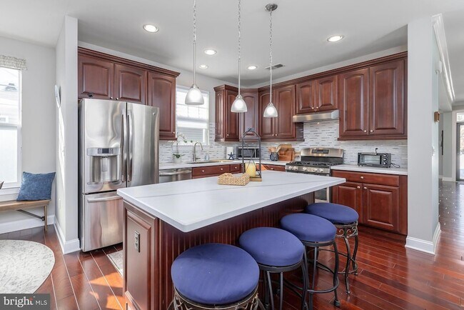 Foto del edificio - 130 Wesley Dr