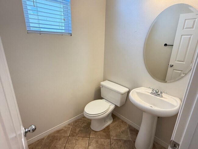 Foto del edificio - 9093 Seal Beach Dr