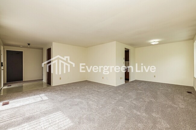 Foto del edificio - 5664 Troy Villa Blvd