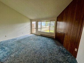 Building Photo - 3926 Edgewood Dr