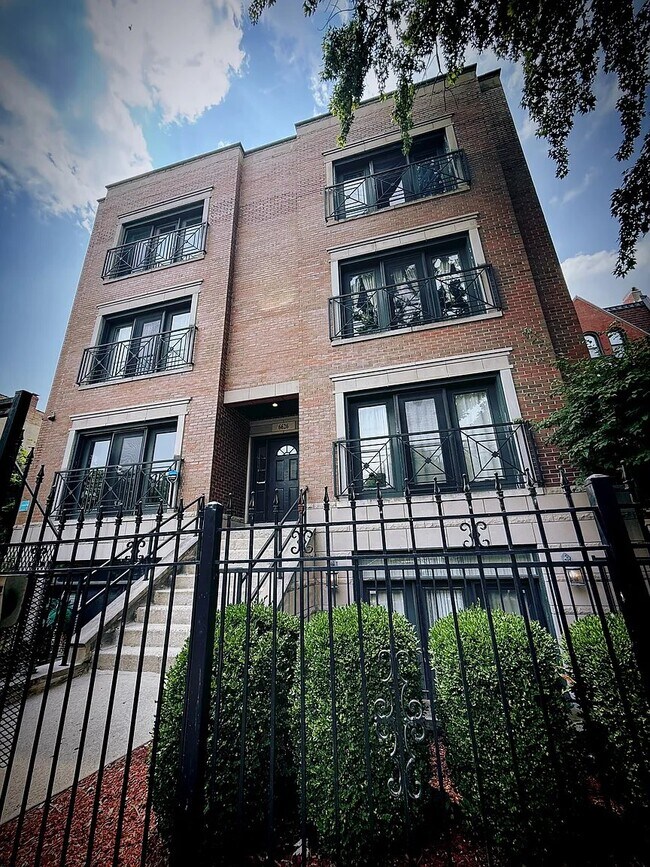 Building Photo - 6626 S Kimbark Ave