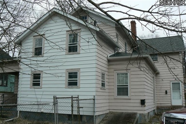 Building Photo - 183-187 Washington Ave