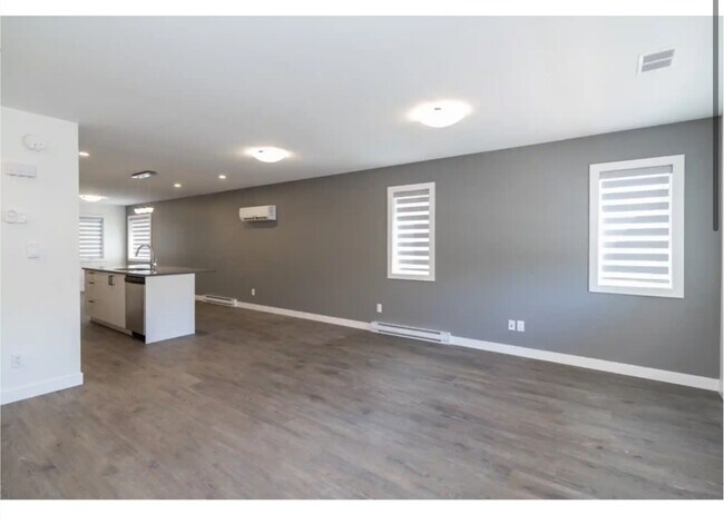 Photo du bâtiment - 69 Fermor Ave