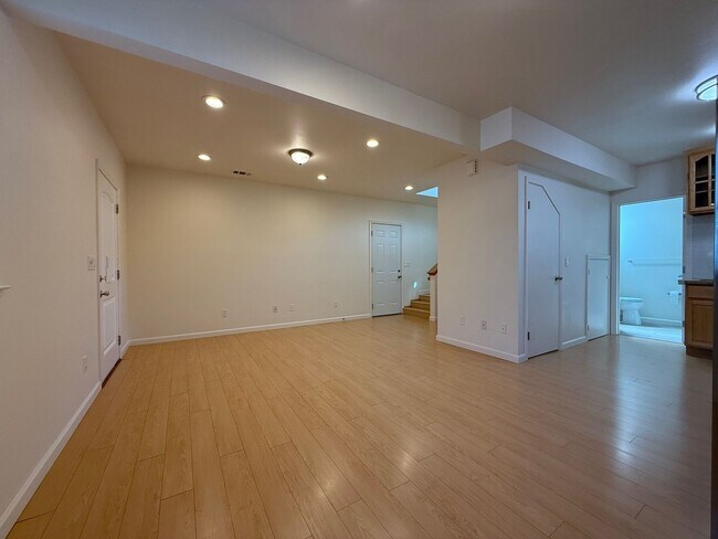 Foto del edificio - Townhouse living - Nice and clean 3 bedroo...