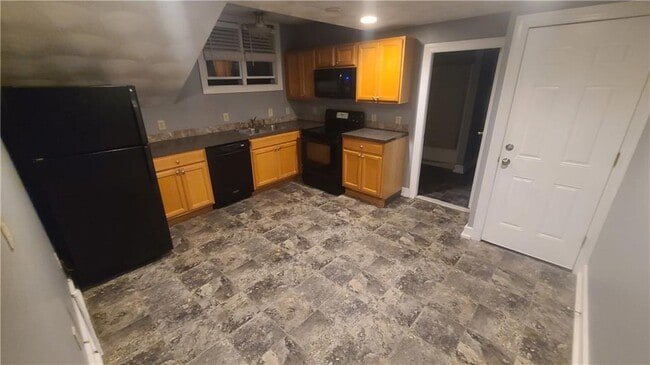 Building Photo - 413 Atwells Ave