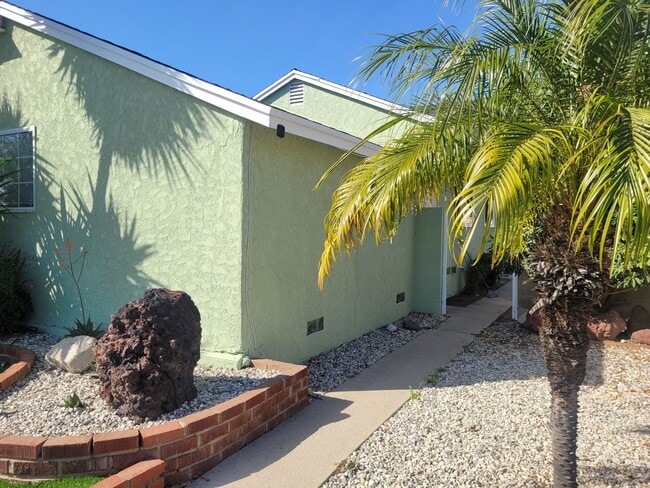 Foto del edificio - 14223 Carl St