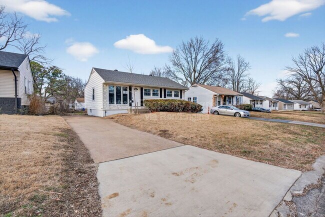 Foto del edificio - 437 Lancashire Rd