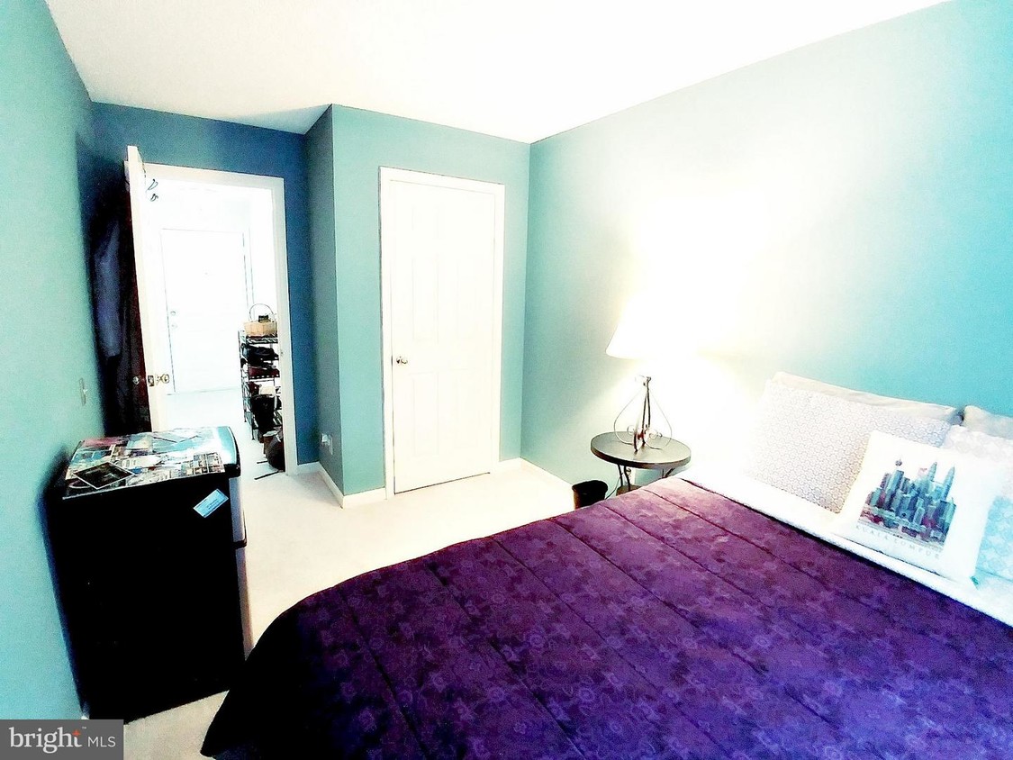 Foto principal - 12003 Golf Ridge Ct