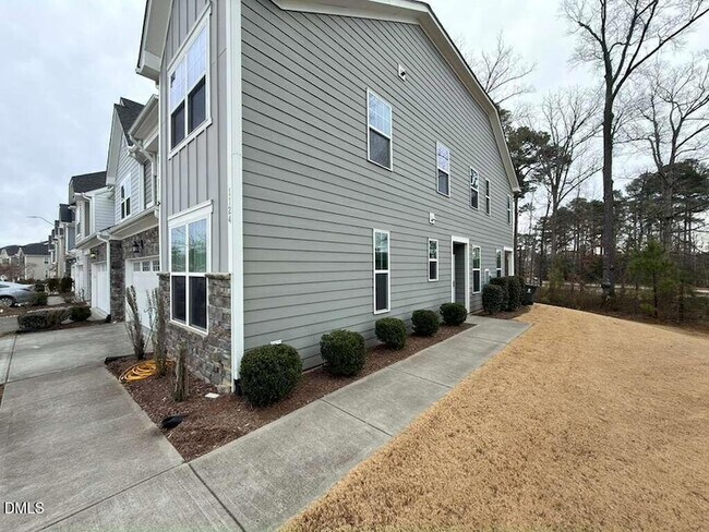 Foto del edificio - 1124 Craigmeade Dr