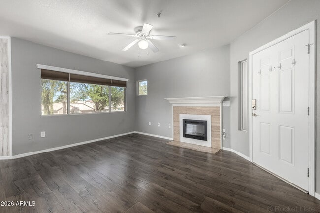 Foto del edificio - 1295 N Ash St