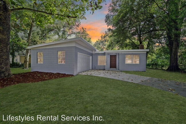 Foto del edificio - 3 br, 2 bath House - 1648 Loyola Dr N