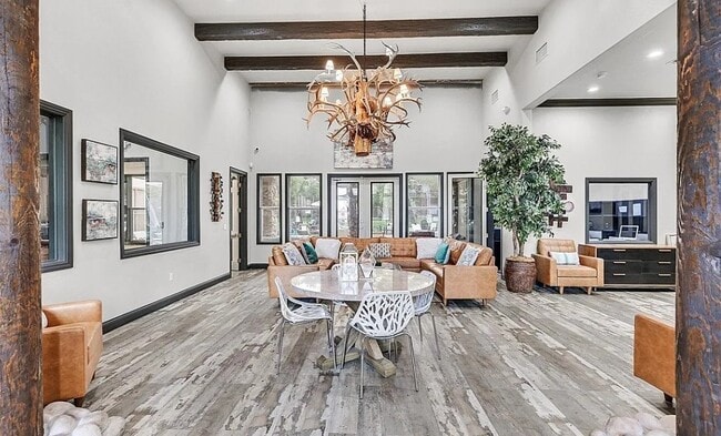 Building Photo - 555 E Silverado Ranch Blvd