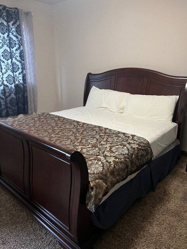 Foto del edificio - Beautiful 4 Bedroom in Ferndale!