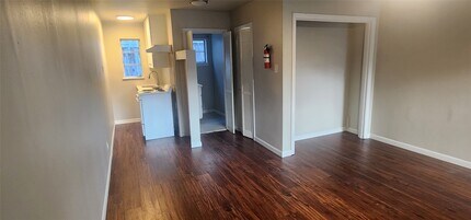 Building Photo - 2501 Yoakum Blvd