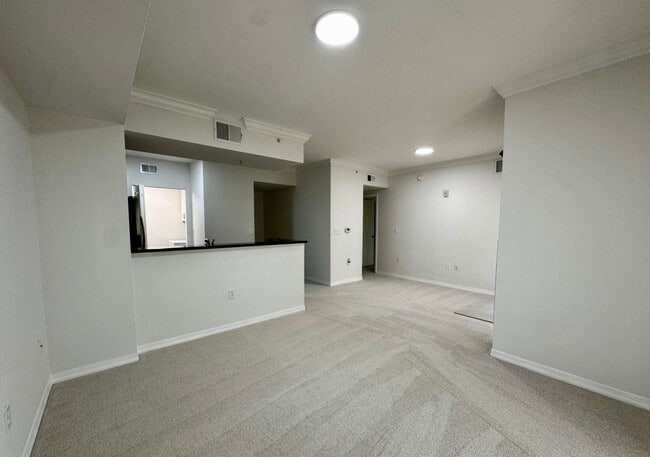 Building Photo - 4907 Midtown Ln