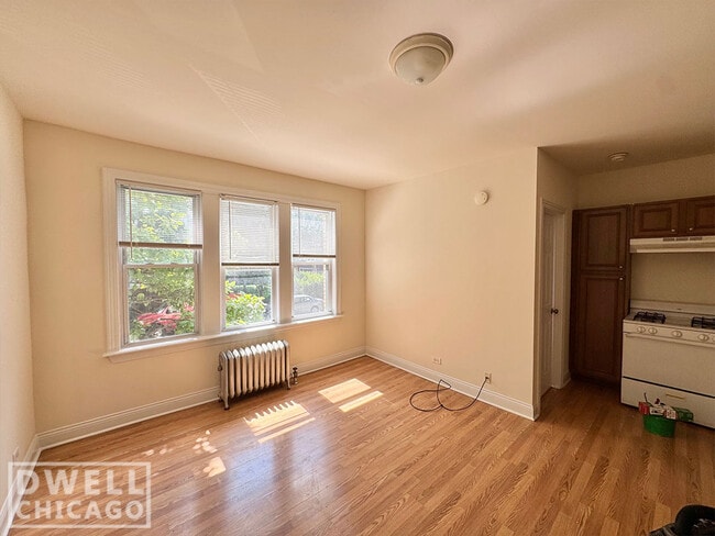 Building Photo - 2606 N Kimball Ave
