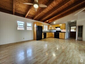 Building Photo - 1449 Ditty Ave