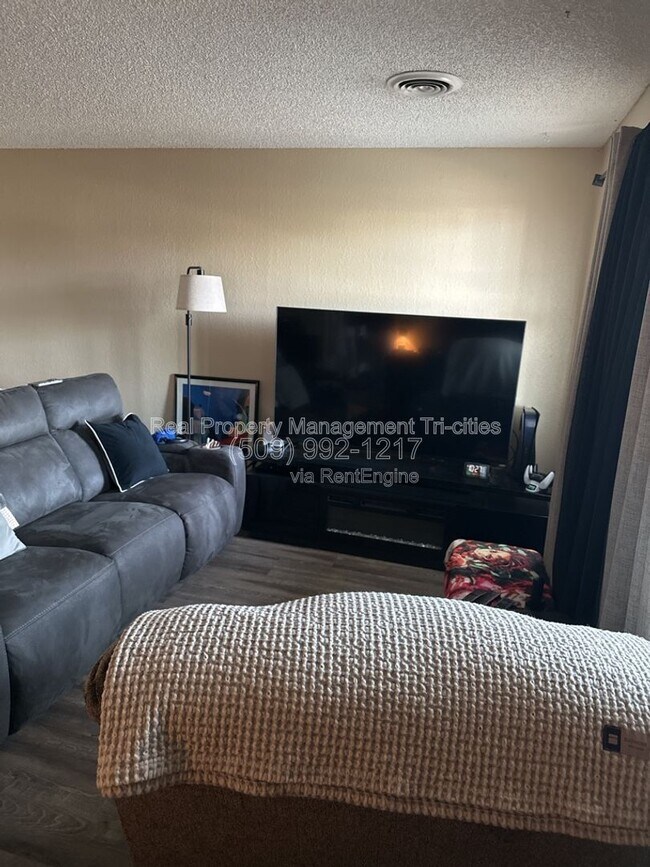 Foto del edificio - 218 S McKinley Pl