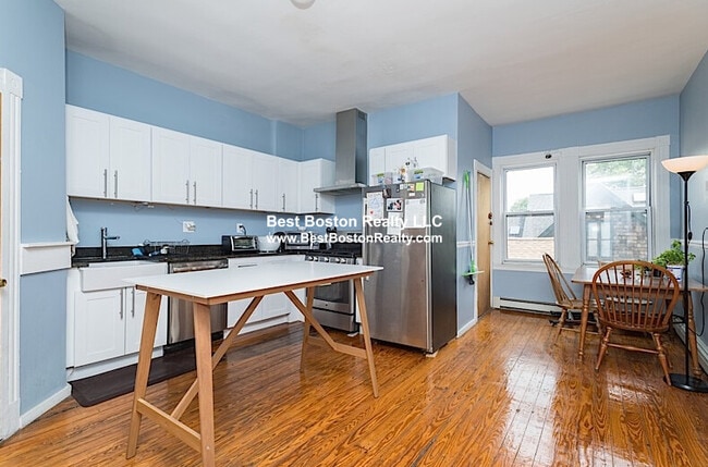 Building Photo - 220 Prospect St