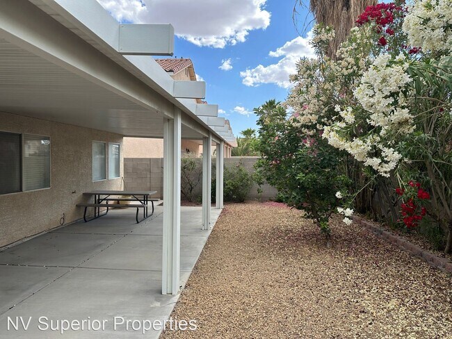 Foto del edificio - 5 br, 3 bath House - 8941 Edgeworth Place