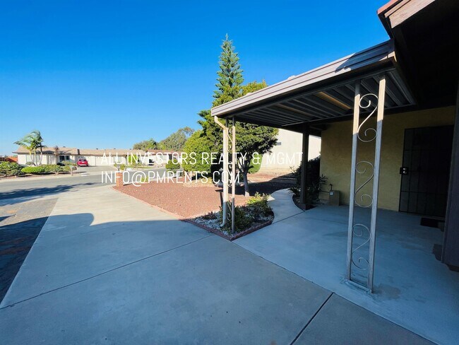 Building Photo - 1428 Panorama Ridge Rd