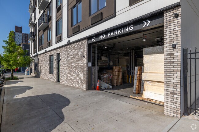 Building Photo - 103 Liberty Ave