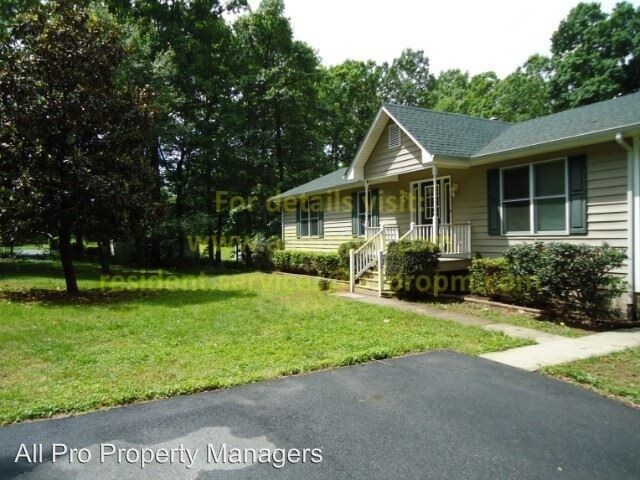 Primary Photo - 4 br, 3 bath House - 200 Duff Lane