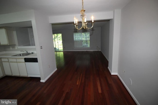 Building Photo - 13676 Palmetto Cir