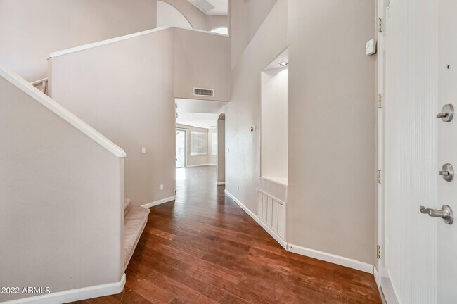 Building Photo - 6191 W Shannon St