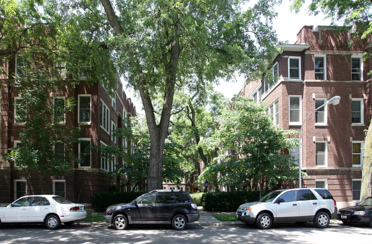Foto del edificio - 5460-5470 S Woodlawn Ave