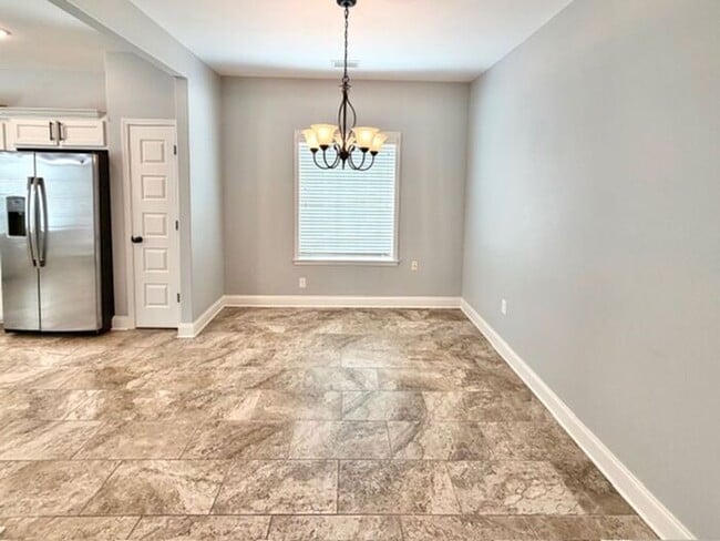 Foto del edificio - Now Leaseing a 4 Bedroom 3 Bath Home In Southeast Memphis