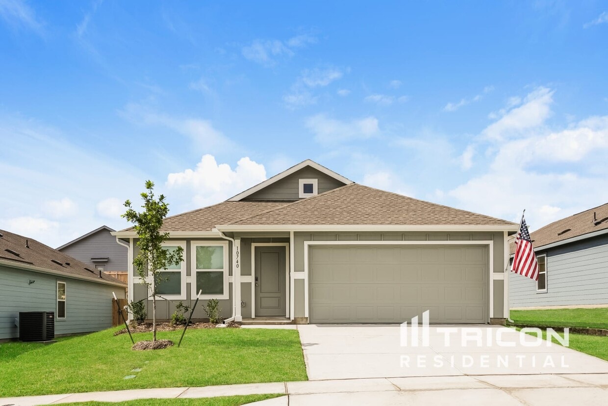 Primary Photo - 10740 Cowhide Ln