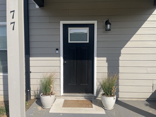 Photo - 77 Emanuel Ct Townhome