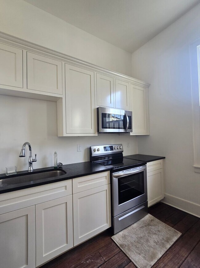 Foto del edificio - Historic Home available in Frankfort Kentucky