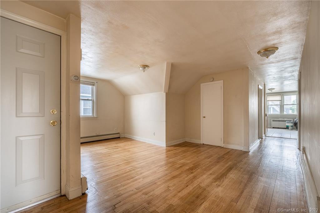 260 Whitney Ave Unit 3